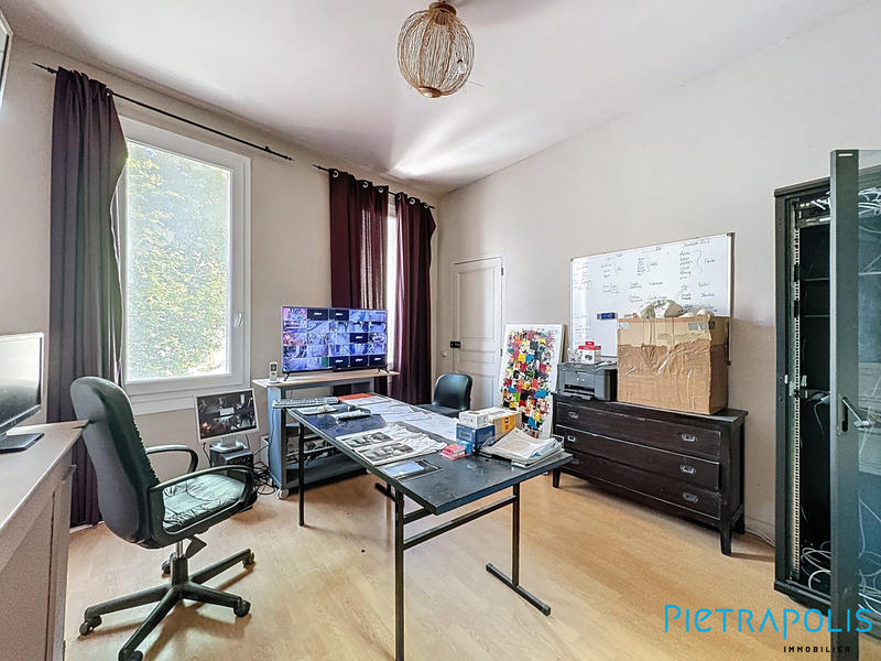 Immeuble - 1 394 m²