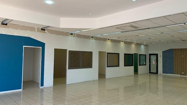 Local commercial - 472 m²