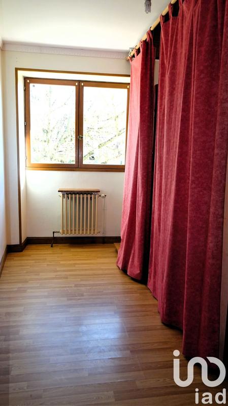 Maison - 195 m² - 7 pièces