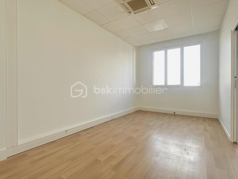 Bureau - 33 m² - 2 pièces