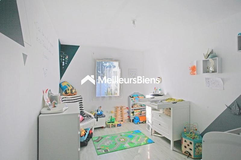 Maison - 136 m² - 6 pièces