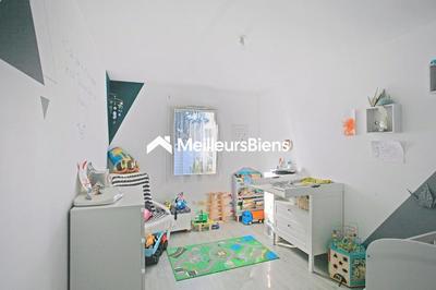 Maison - 136 m² - 6 pièces