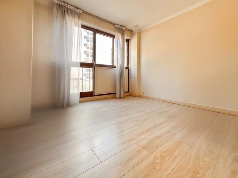 Appartement - 97 m² - 4 pièces
