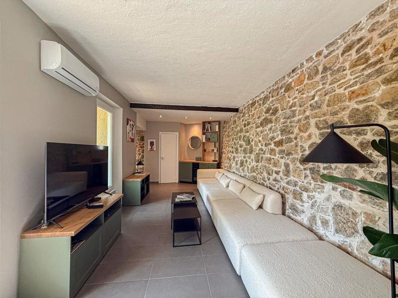 Immeuble - 146 m² - 8 pièces