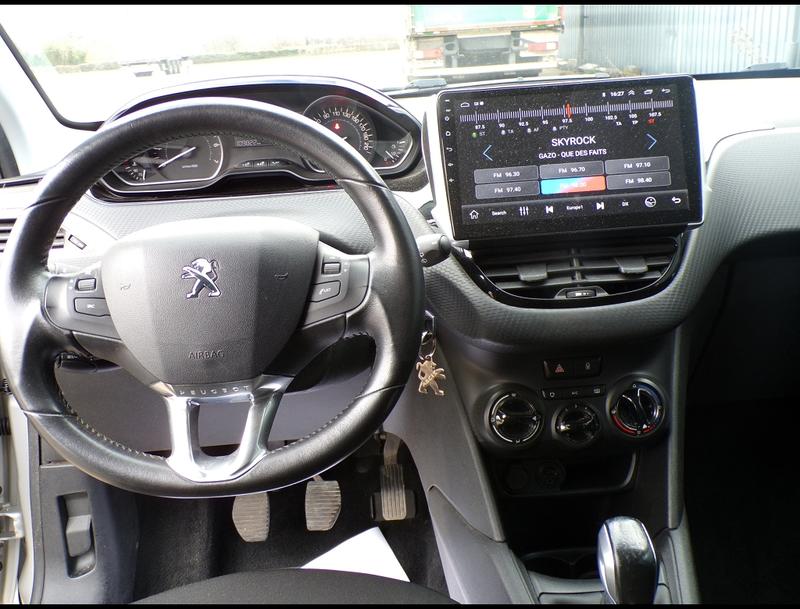 Peugeot 208 Ptech 82 Style Bvm