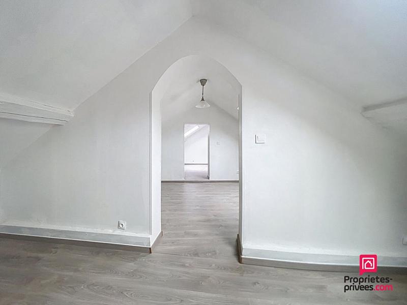 Maison - 343 m² - 11 pièces