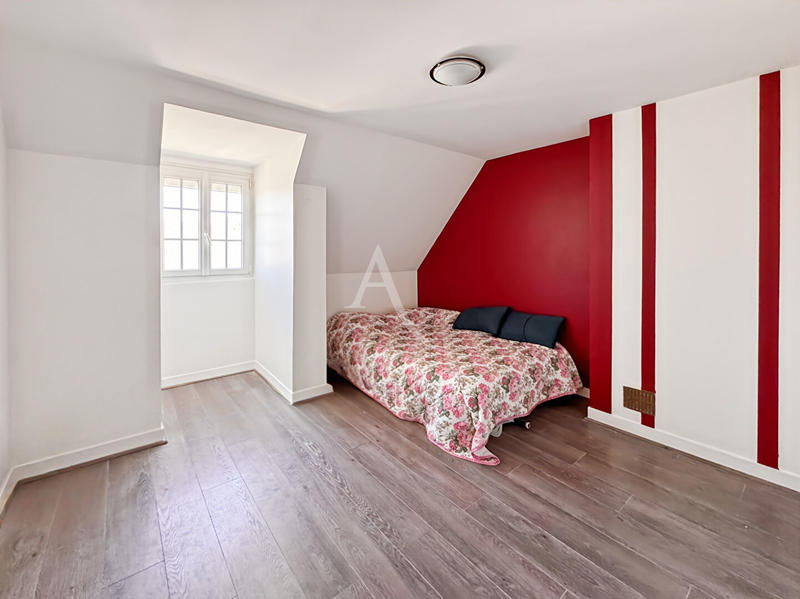 Maison - 135 m² - 6 pièces