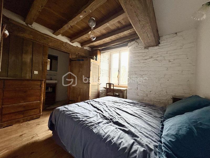 Maison en pierre - 206 m² - 6 pièces