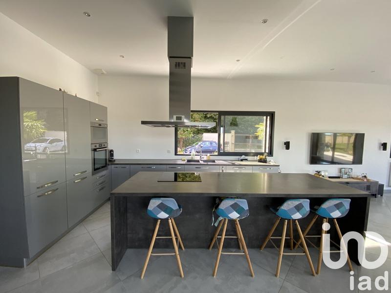 Maison - 140 m² - 5 pièces