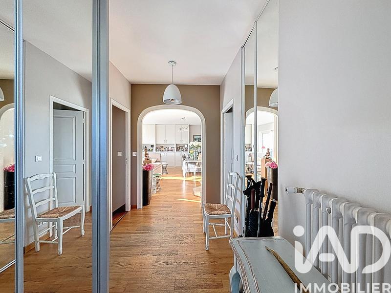 Maison - 282 m² - 8 pièces