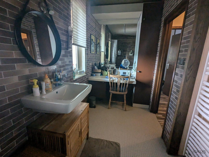 Maison - 170 m² - 9 pièces