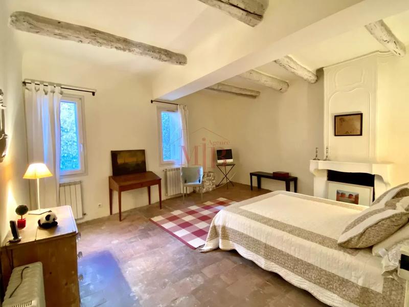 Maison de village - 350 m² - 12 pièces