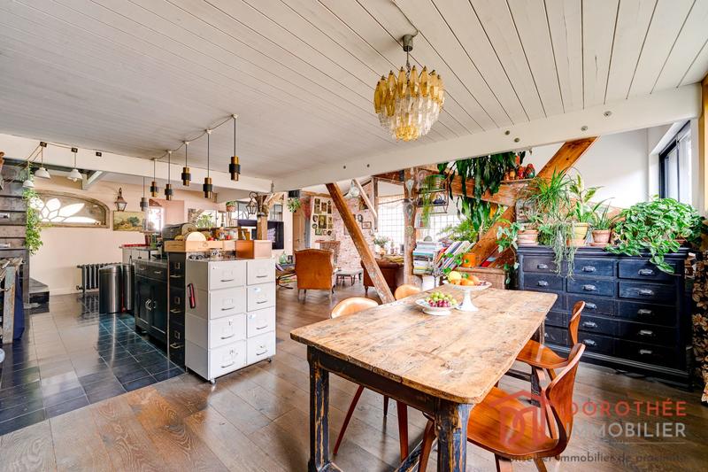 Loft - 130 m² - 4 pièces