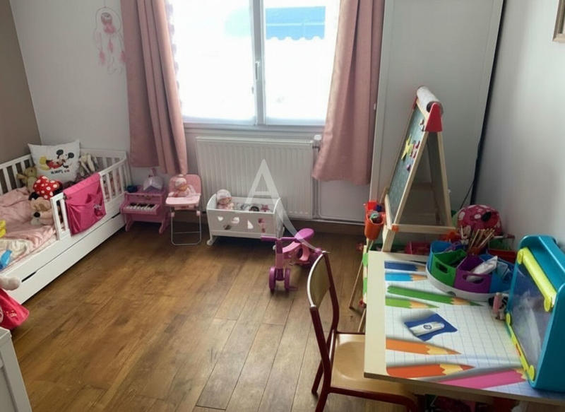 Maison - 92 m² - 5 pièces