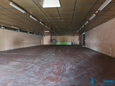 Immeuble - 2 000 m²