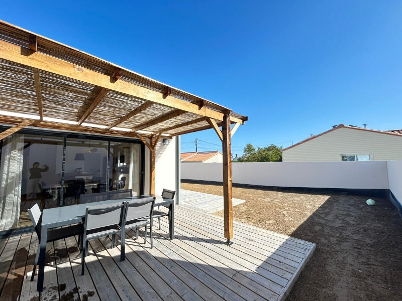 Maison - 93 m² - 4 pièces