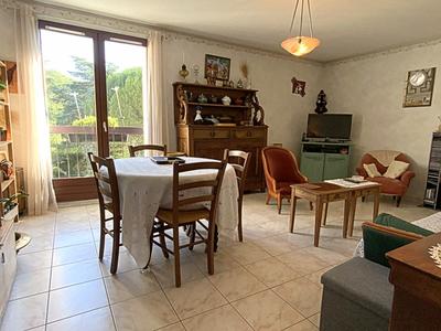Appartement - 83 m² - 4 pièces
