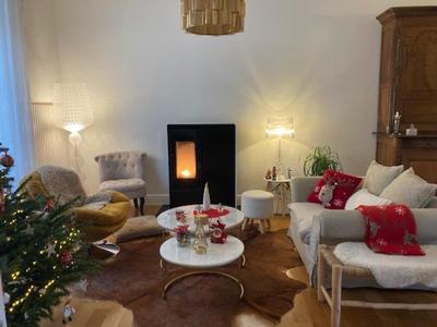 Maison - 205 m² - 8 pièces