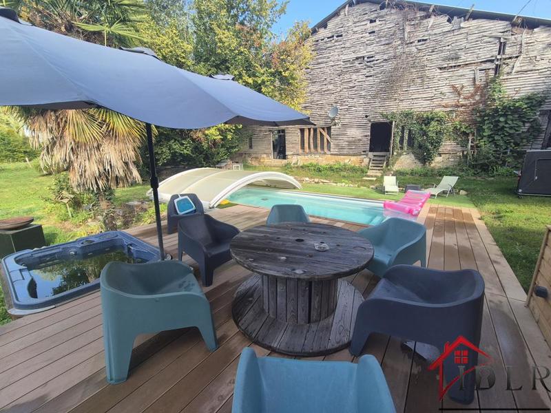 Moulin - 455 m² - 13 pièces