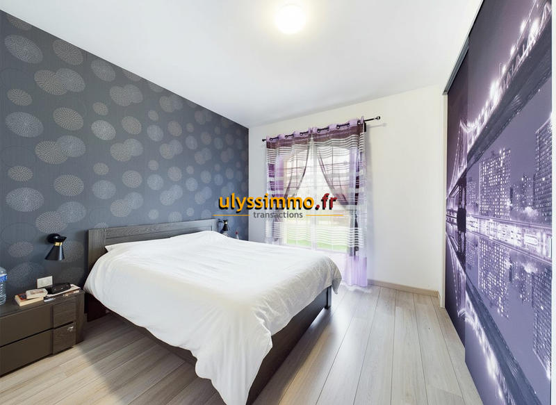 Maison - 214 m² - 9 pièces