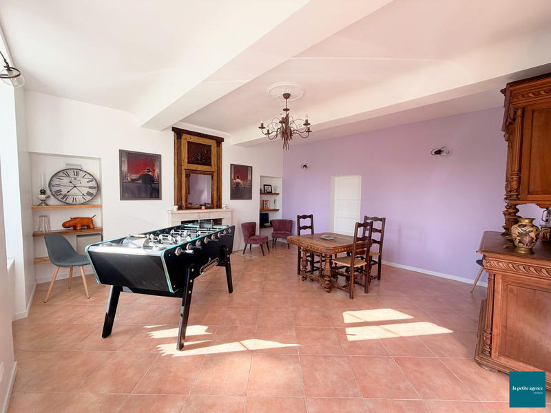 Maison ancienne - 242 m² - 10 pièces