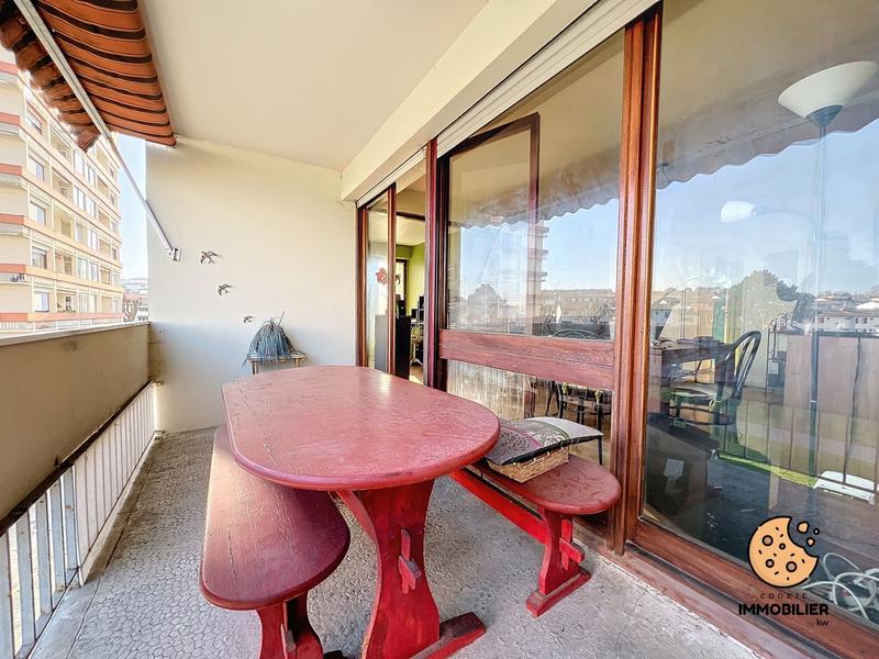 Appartement - 80 m² - 4 pièces