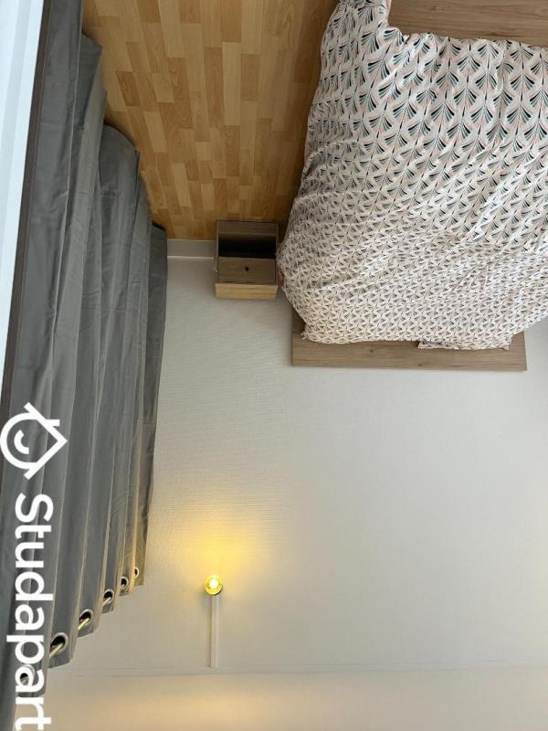 Chambre - 11 m² - 1 pièce