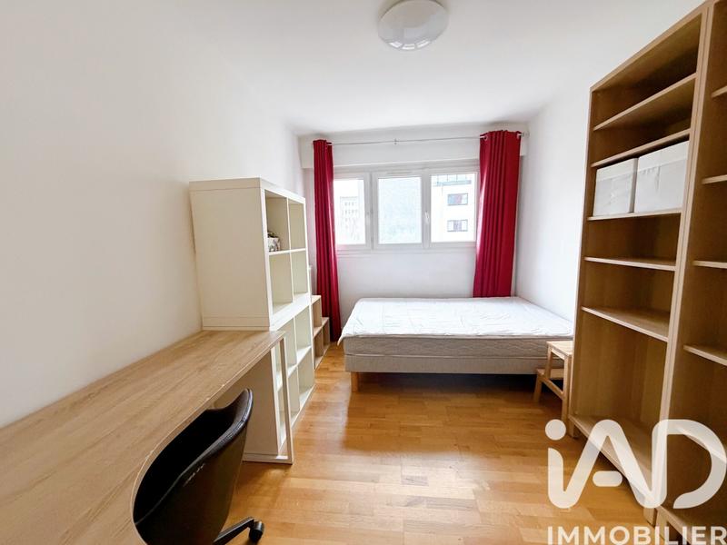 Appartement - 82 m² - 5 pièces