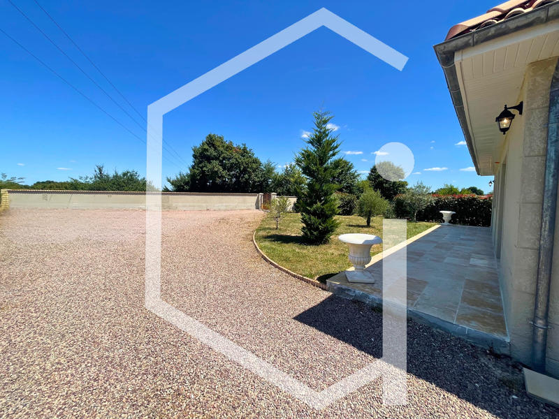 Maison - 105 m² - 4 pièces