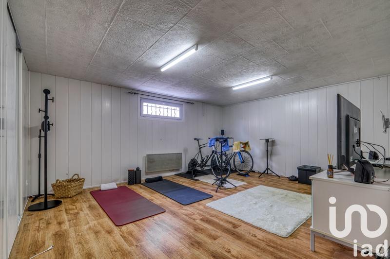 Maison - 218 m² - 8 pièces