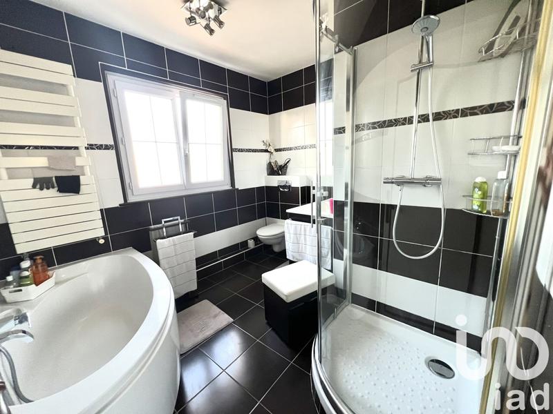 Maison de ville - 111 m² - 6 pièces