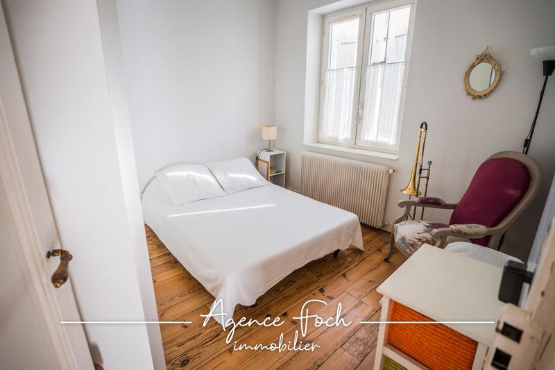 Maison - 210 m² - 6 pièces