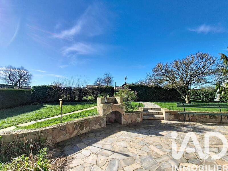 Maison - 121 m² - 6 pièces