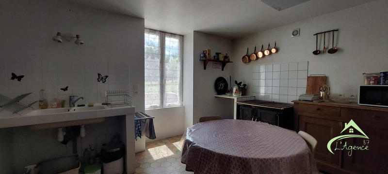 Maison traditionnelle - 100 m² - 5 pièces