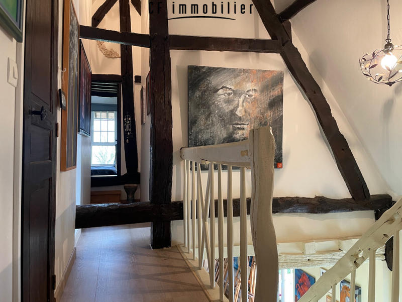 Maison - 210 m² - 7 pièces