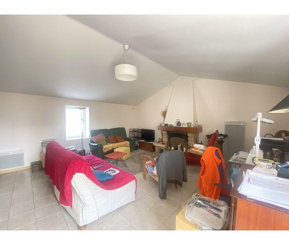 Maison traditionnelle - 92 m² - 4 pièces