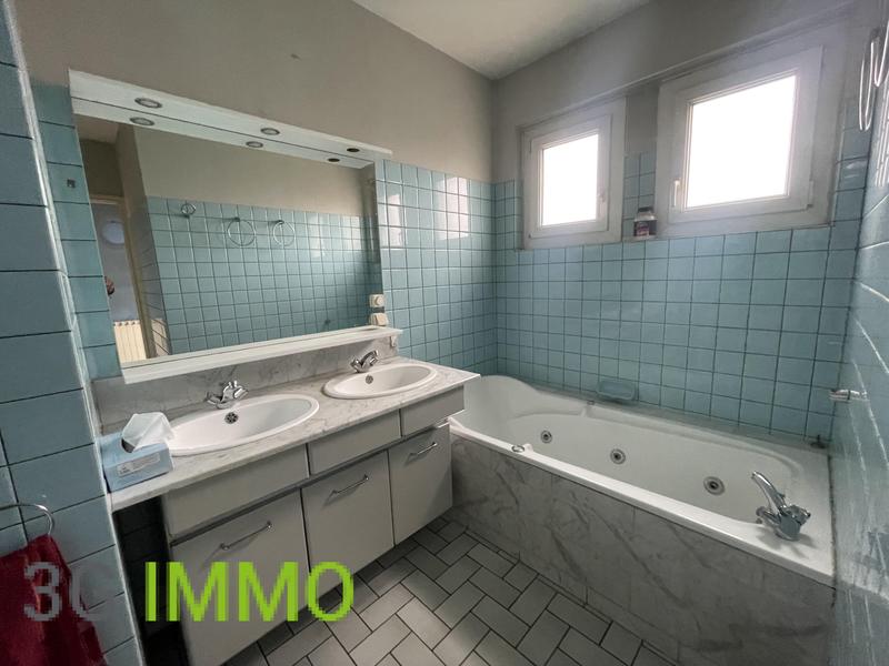 Pavillon - 112 m² - 7 pièces