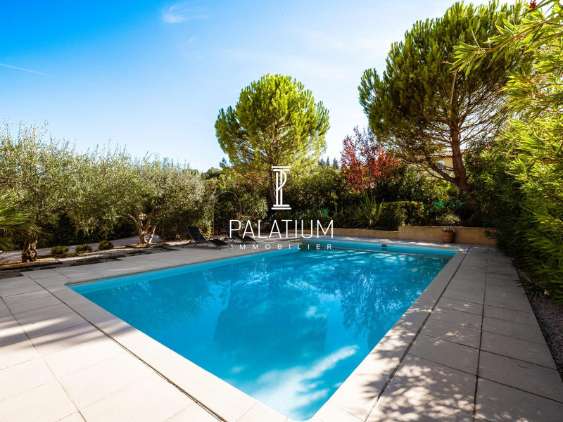 Maison traditionnelle - 98 m² - 4 pièces