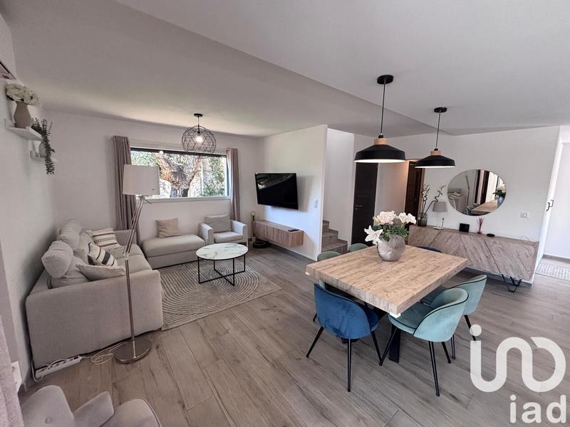 Maison - 187 m² - 8 pièces