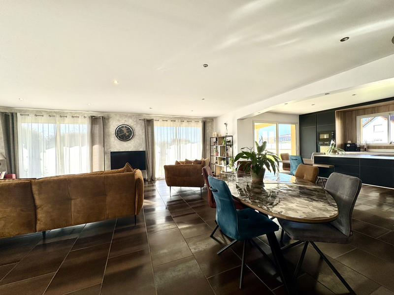 Maison - 150 m² - 5 pièces