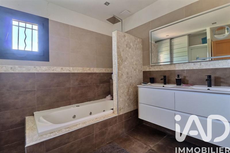 Maison - 188 m² - 8 pièces