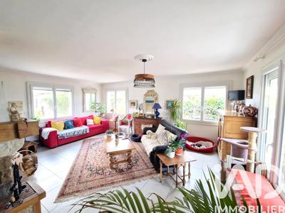 Maison - 96 m² - 4 pièces