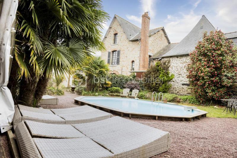 Demeure - 506 m² - 20 pièces