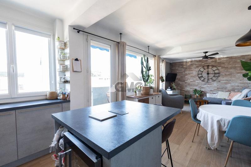 Appartement - 79 m² - 4 pièces