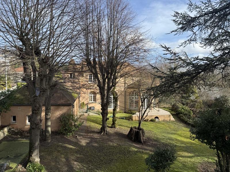 Maison contemporaine - 168 m² - 6 pièces