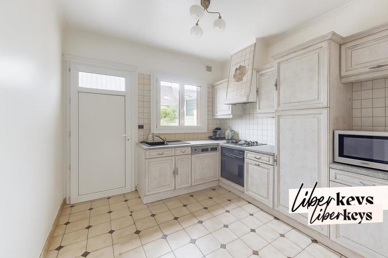 Maison - 151 m² - 7 pièces