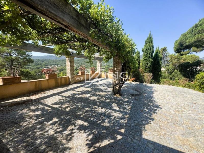 Villa - 185 m² - 7 pièces