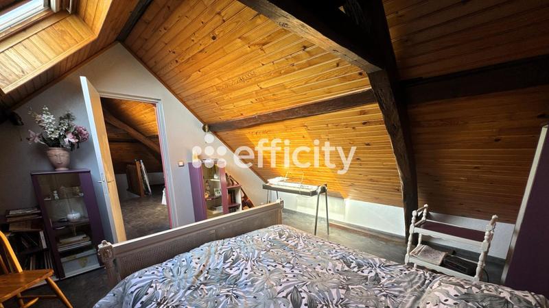 Maison - 255 m² - 7 pièces