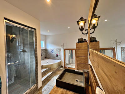 Maison - 170 m² - 5 pièces