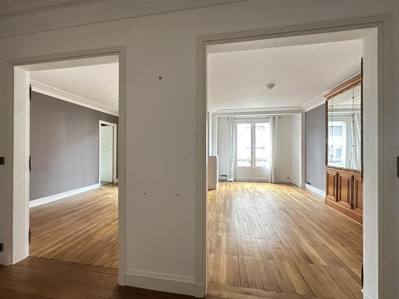 Appartement ancien - 108 m² - 5 pièces